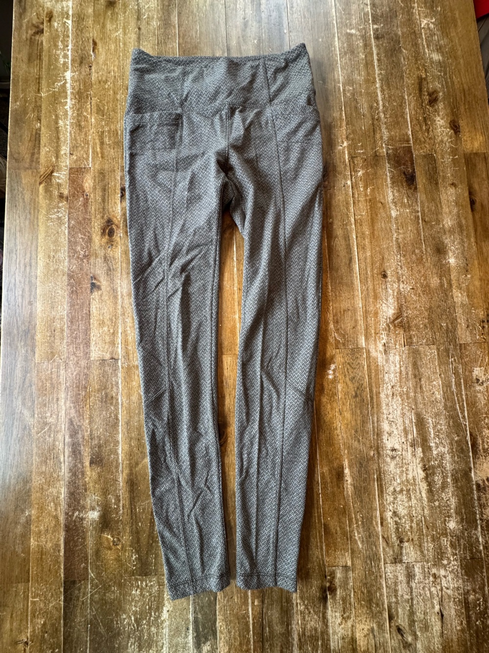 Athleta Brand Leggings with Pockets Fun Pattern Brown Sz Sm